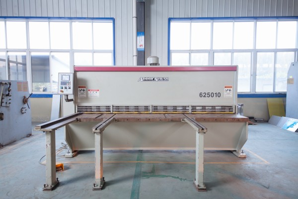 全自动数控剪板机